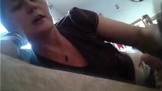Sexy MILF gives blowjob and handjob porn video